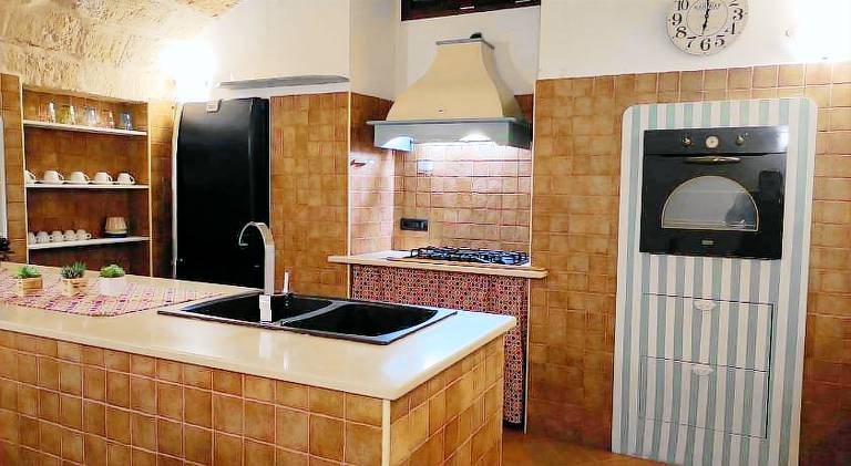 House with 2 rooms for 6 persons — photo 3