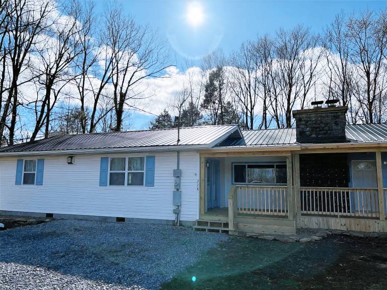 Cabin  Summersville
