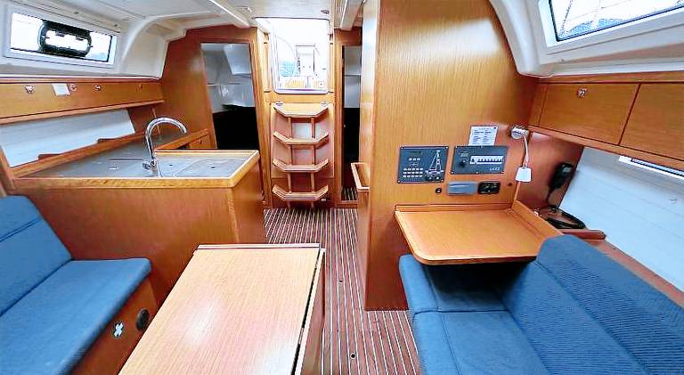 Boat with private pool, sauna & garden — photo 5