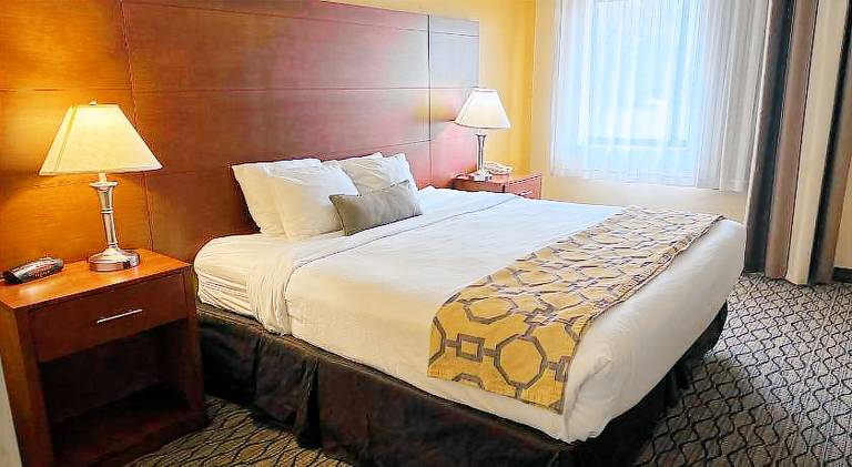 Baymont by Wyndham Mishawaka South Bend Area — photo 3