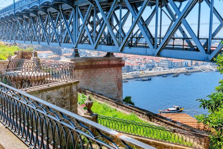Porto Haven Under the Luis I Bridge 2nd Floor