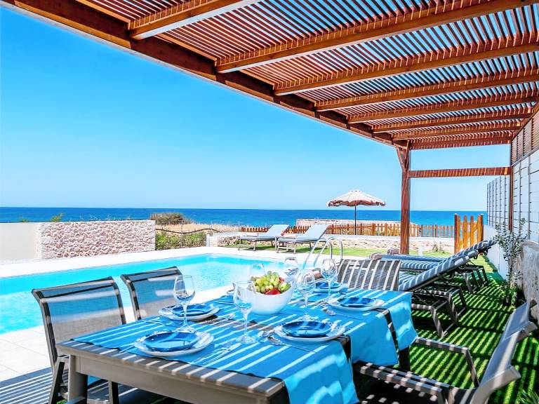 Villa am Strand in Rethymno mit privatem Pool