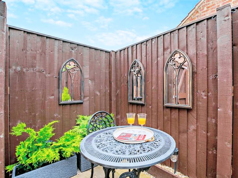 Fully equipped cottage with grill & garden | Pets allowed — photo 3