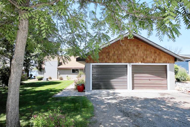 House  Detroit Lakes