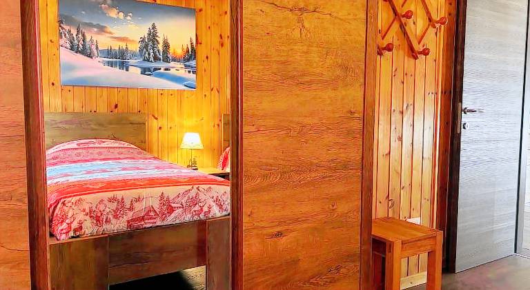 Holiday apartment with 2 rooms for 6 persons in Valtournenche