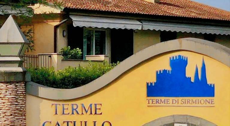 House with patio | Pets are welcome in Sirmione