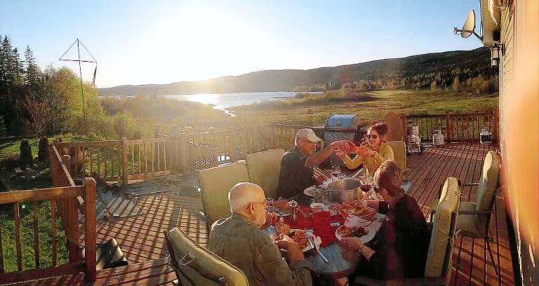 House Bonne Bay Pond