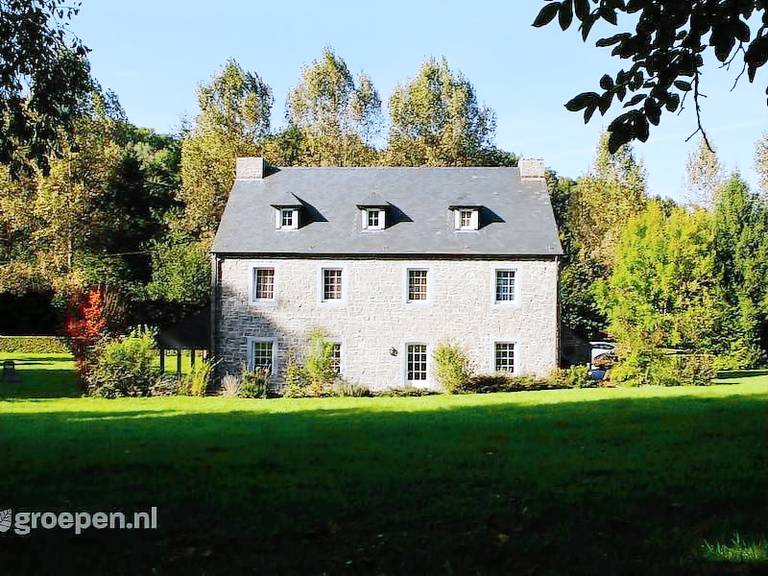 Fully equipped house with garden, patio & BBQ | Pets allowed — photo 2