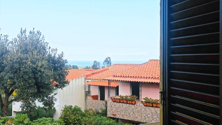 Holiday apartment with garden & barbeque | Mountain view in Budoni