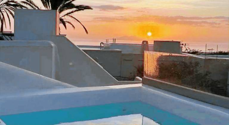 Oldtown Suites Fira in Santorini