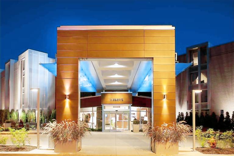 Weber s Hotel & Restaurant