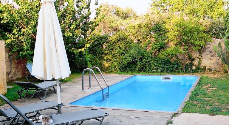 Villa with pool, terrace & yard | Suitable for remote work — photo 5