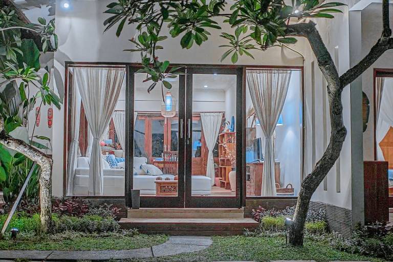 Nice villa with patio, pool & hot tub | Good for workation | Pets are welcome — photo 3
