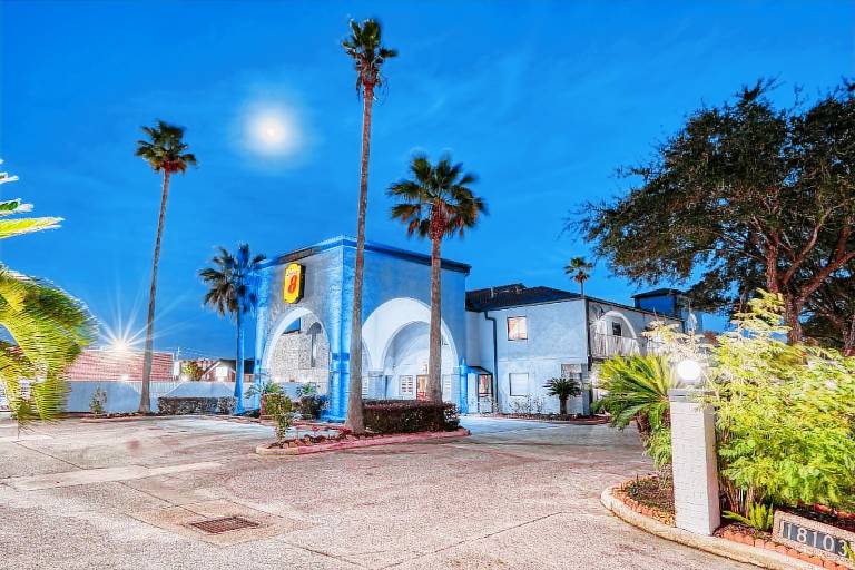 Super 8 By Wyndham Houston/Nasa/Webster Area — photo 2