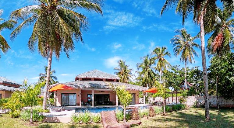 Villa with private pool, terrace & yard | Close to the beach | Perfect for remote work | Dogs allowed — photo 4