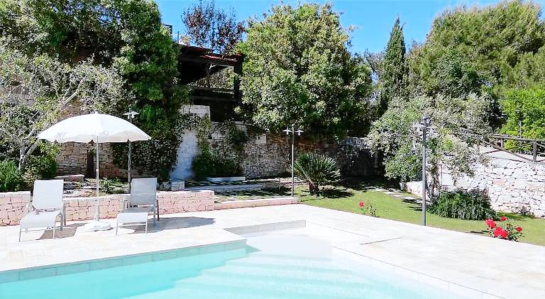 Apartment with pool | Pets are welcome in Alberobello
