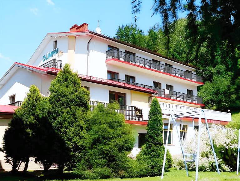 Serviced apartment with sauna, hot tub & pool in Szczyrk