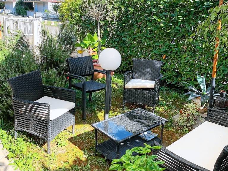 Children-friendly wonderful vacation home with yard & fast internet | Garden view | Close to the beach | Suitable for remote work | Pets are welcome — photo 2