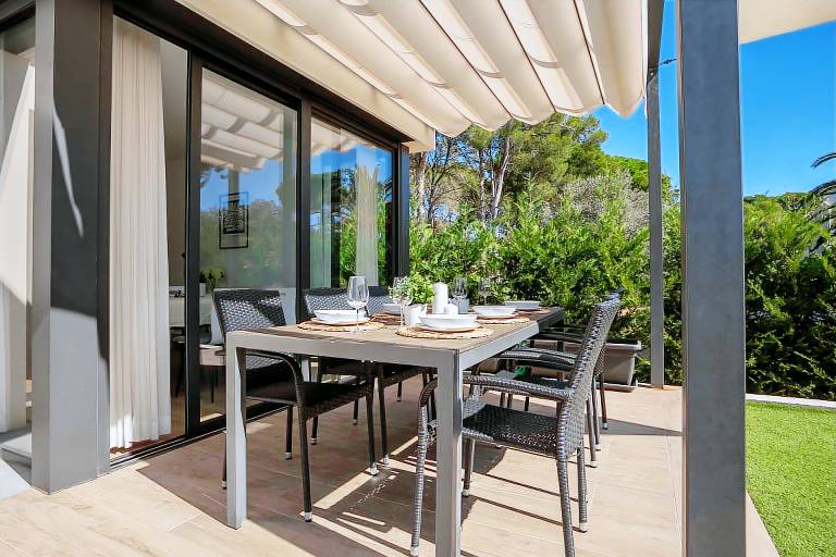 Fully equipped house with private pool, barbecue & garden | Pets allowed — photo 2