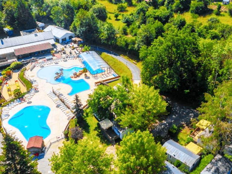 Mobile home with patio & heated pool — photo 2