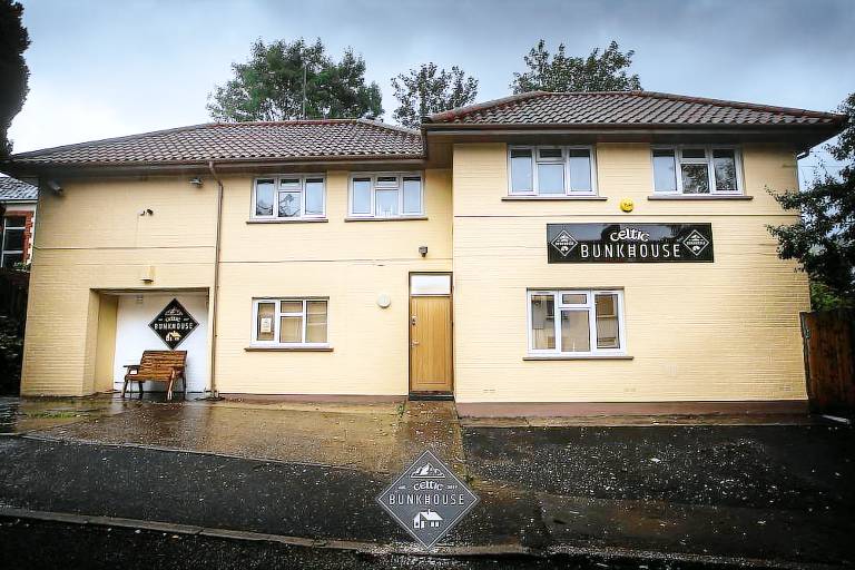 Hostel  Troedyrhiw