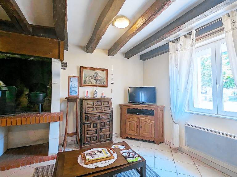 Cottage with grill & garden — photo 4