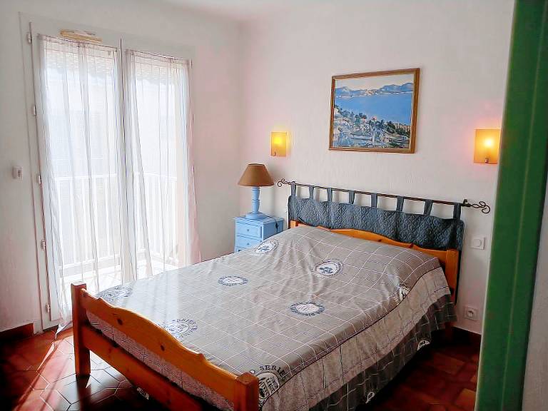 Fully equipped apartment with BBQ & yard | Sea view | Next to the beach | Pets are welcome — photo 5