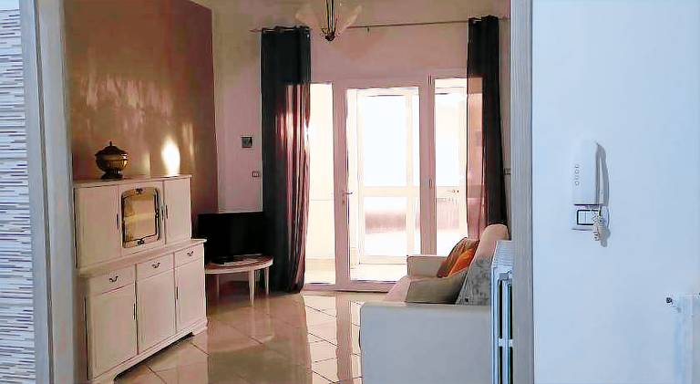 Vacation home | Beach nearby | Pets allowed — photo 2