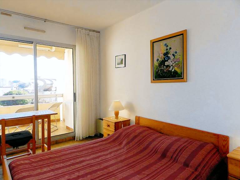 Apartment with 1 room for 4 persons — photo 5