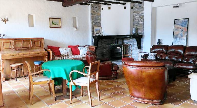 House with 7 rooms for 15 persons — photo 2