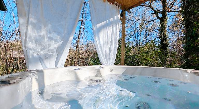 Wonderful chalet with pool & jacuzzi | Pet-friendly in Bergerac