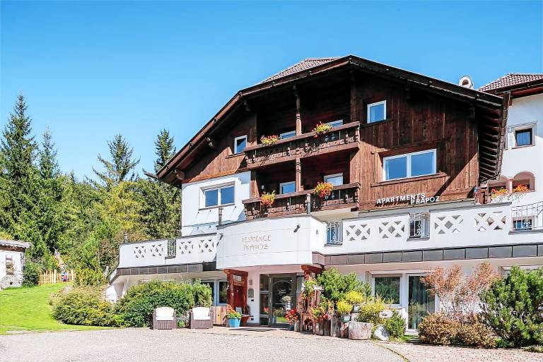 Apartment Prapoz Typ C1 with Mountain View, Wi-Fi & Balcony in Ortisei