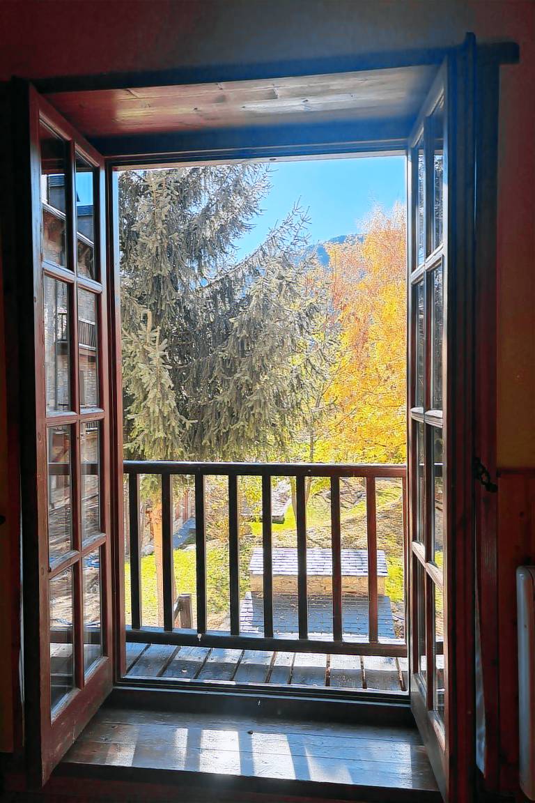 Apartment with terrace — photo 5