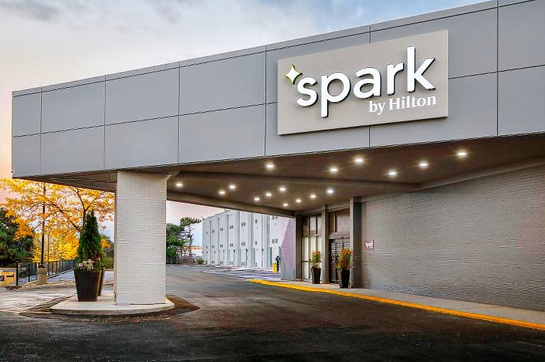 Spark by Hilton Toronto Airport — photo 2