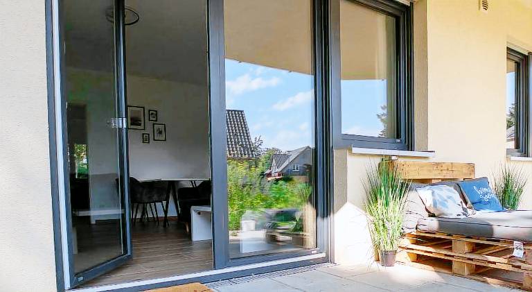 Rental apartment with garden & terrace — photo 3