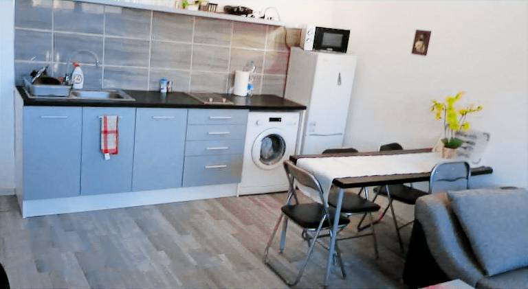 Pleasant apartment with hot tub | Pets allowed — photo 3
