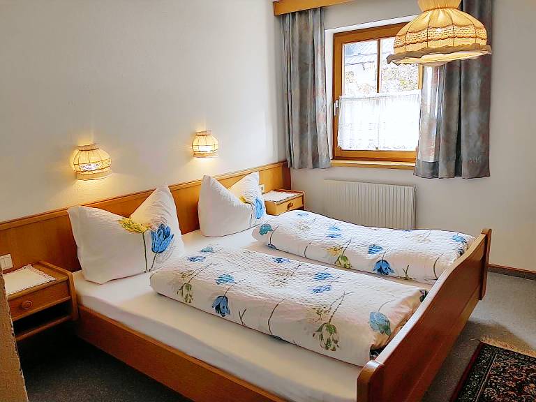 Apartment  Tschafein
