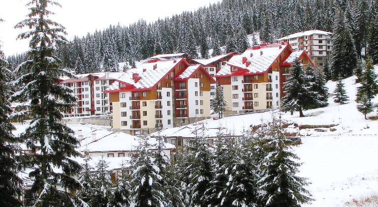Rental apartment with pool, sauna & yard in Smolyan