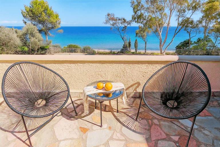 Studio flat  Koroni