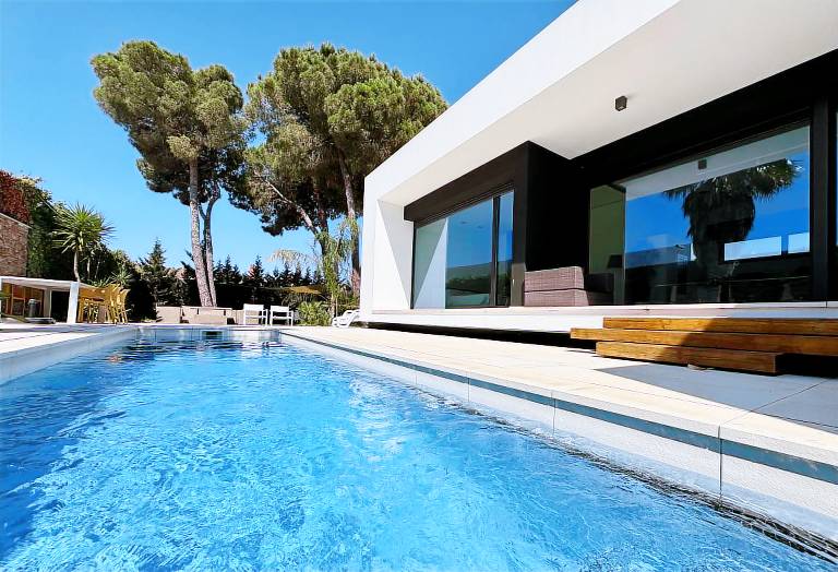 Fully equipped charming villa with garden, private pool & terrace | Pet-friendly — photo 5