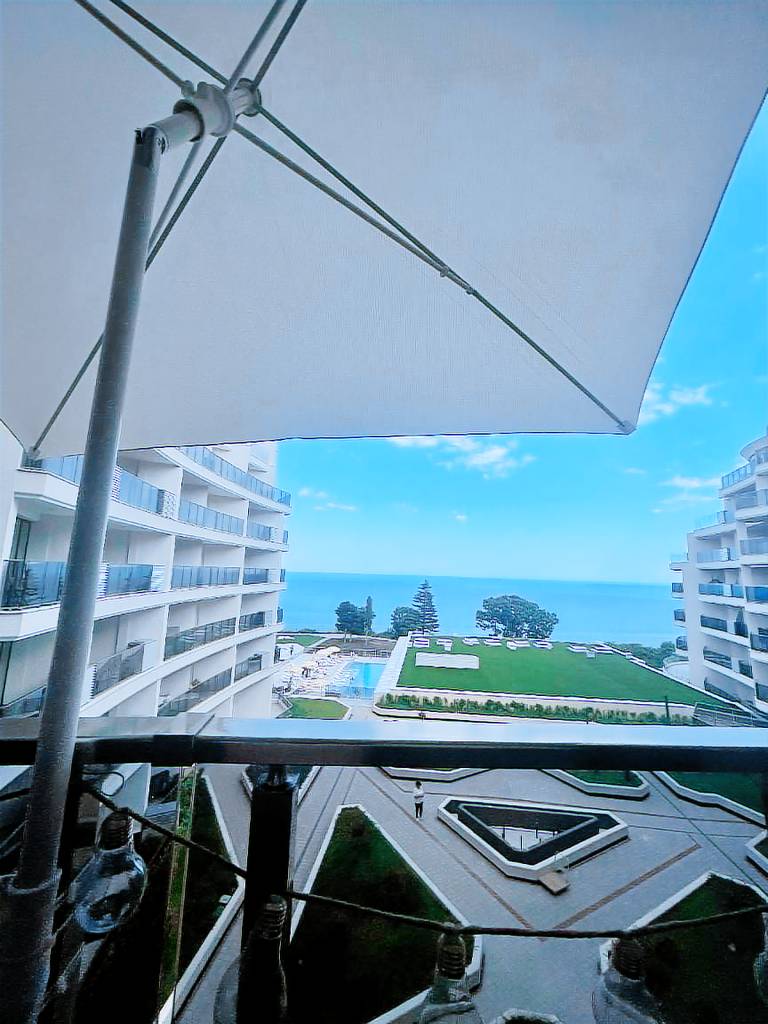 Apartment with hot tub, pool & garden | Beach nearby | Pets allowed in Golden Sands