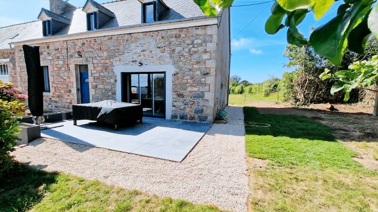 House  Plougrescant