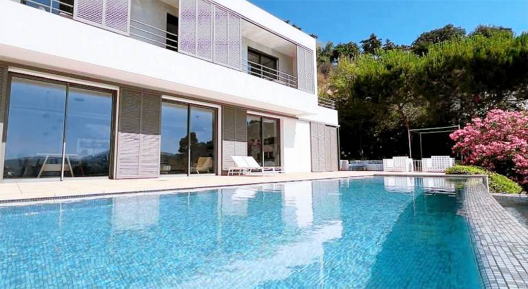 Villa with terrace, hot tub & grill | Perfect for remote work in Colomars