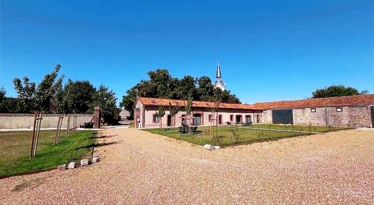Vacation home with 1 room for 14 persons in Chartres