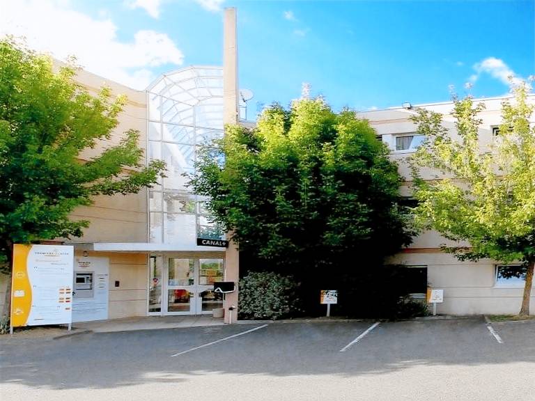 Hotel F1 Maurepas in Maurepas