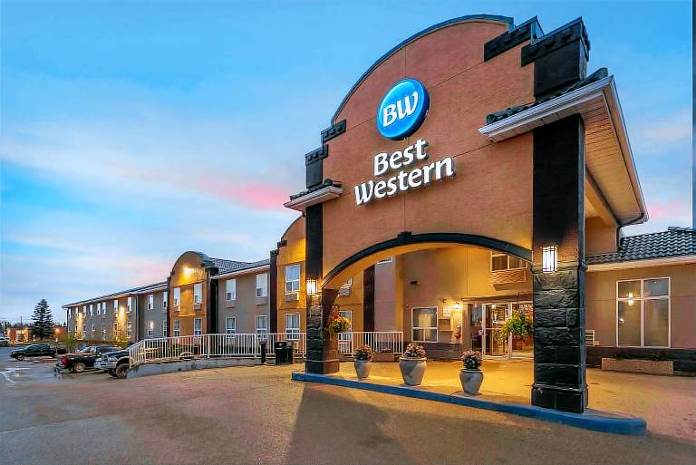 Best Western Strathmore Inn in Strathmore, AB