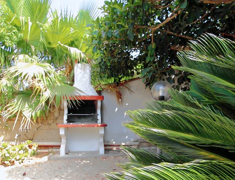 Charming house with grill, garden & terrace | Dogs allowed — photo 2