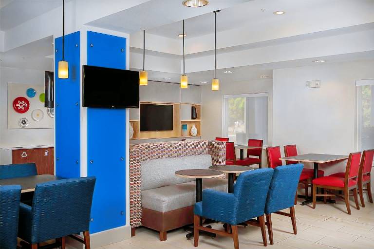 Holiday Inn Express Independence - Kansas City By IHG — photo 4