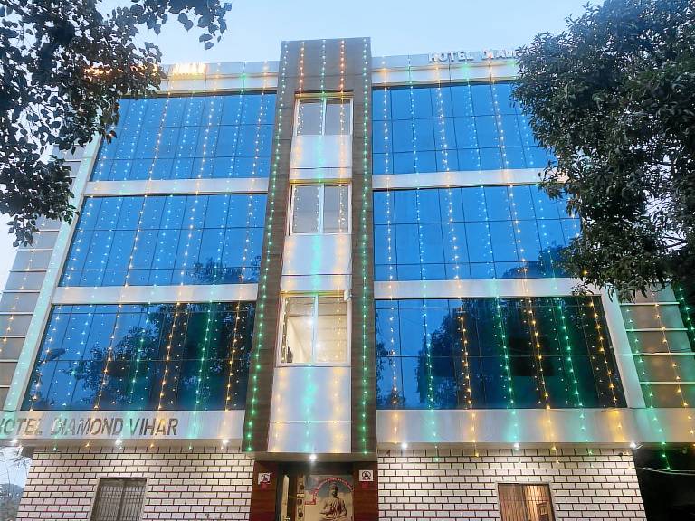 Hotel diamond vihar in Rajgir