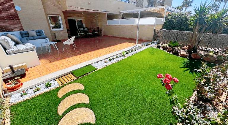 Holiday apartment with pool — photo 4